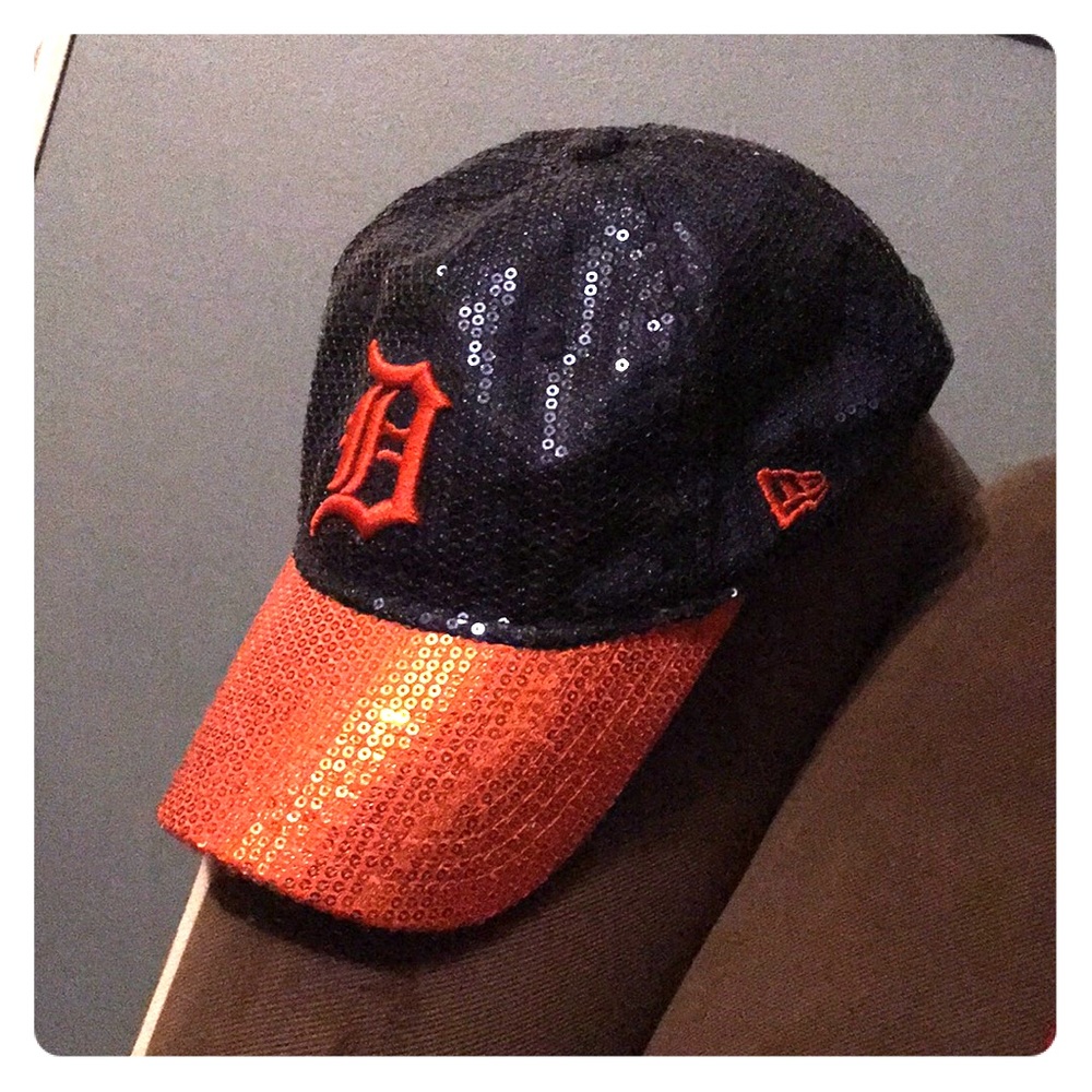 PINK sequin Detroit Tigers hat